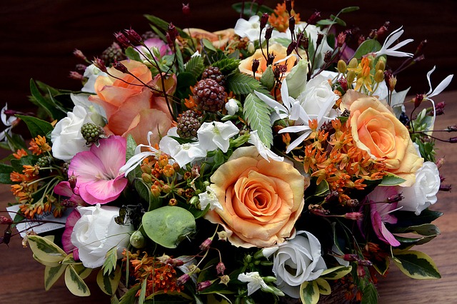 Choosing Beautiful Flowers Arrangements For Your Wedding